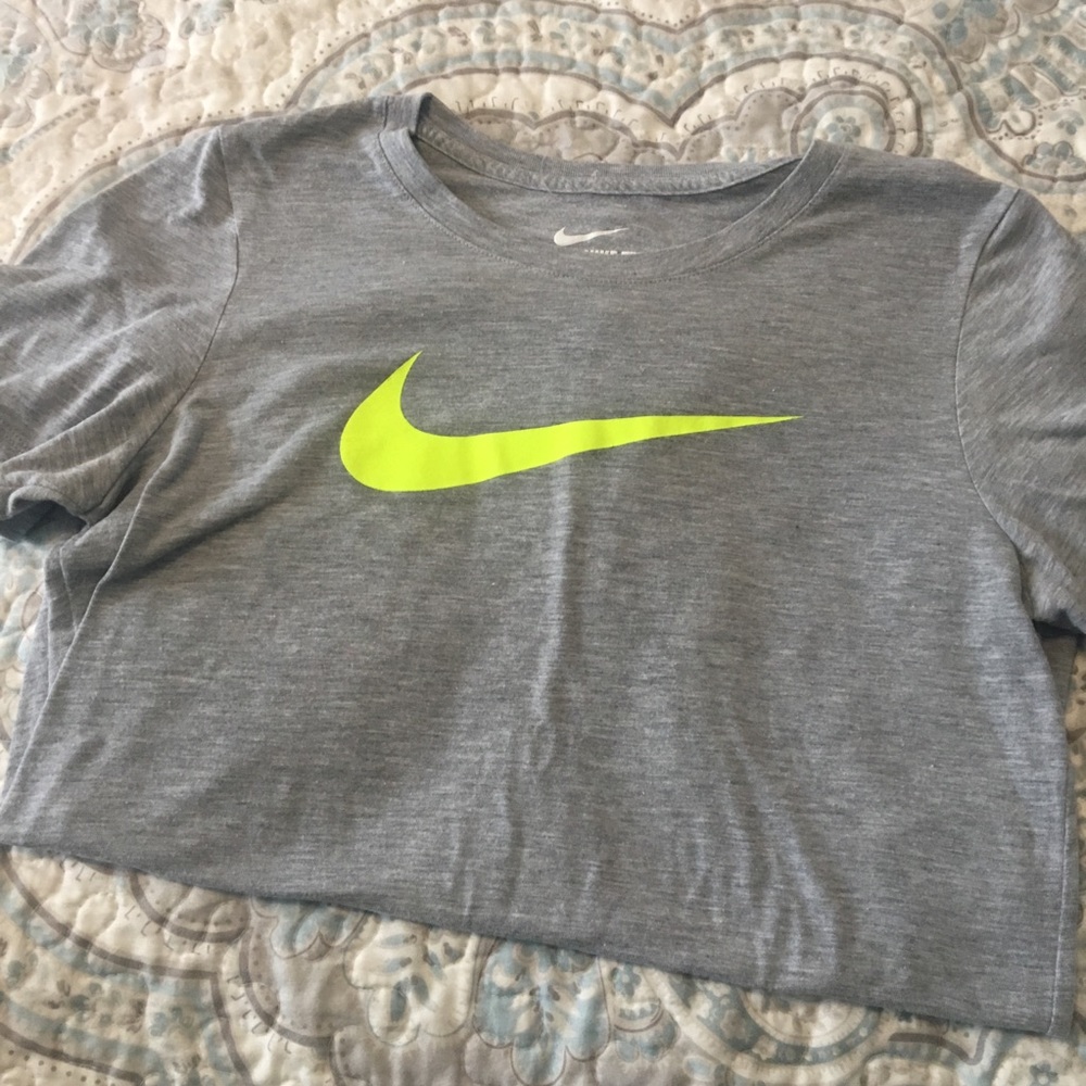 Nike grey and neon yellow detail t shirt